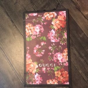 Gucci shopping bag